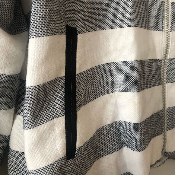 EMMA & Olivia Stripe Bomber Jacket - Medium - Picture 5 of 7